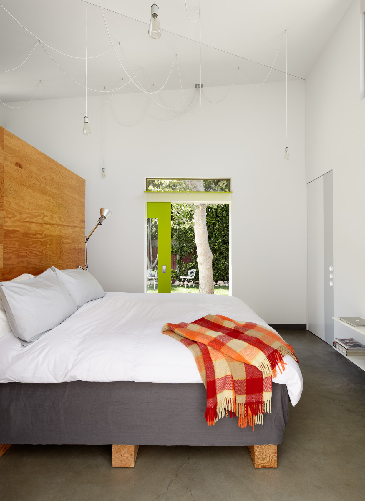 Sobieski Residence by Koning Eizenberg Architects
